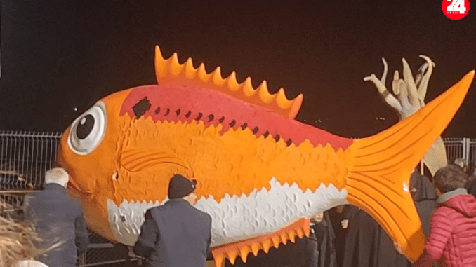 Un año mas en Santoña el Besugo fue absuelto del rapto de la Sirena y ante su postrero rechazo murió de amor
